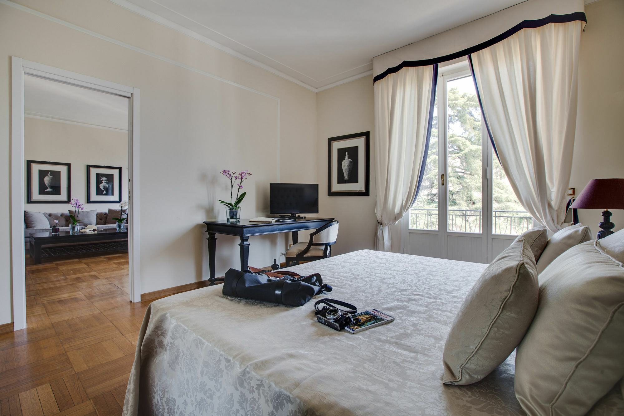 Kometa Suites & Apartments Firenze Bagian luar foto