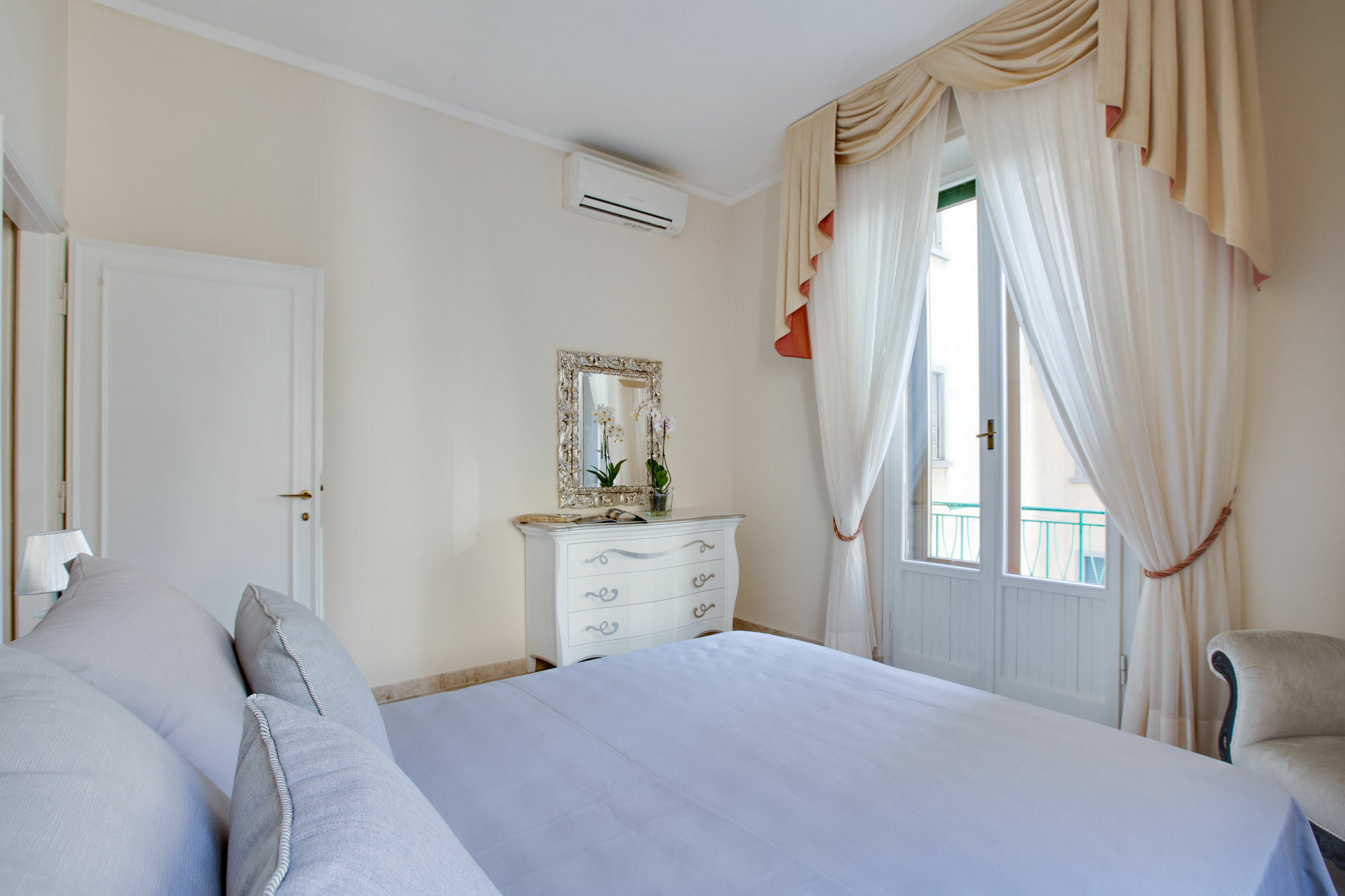 Kometa Suites & Apartments Firenze Bagian luar foto